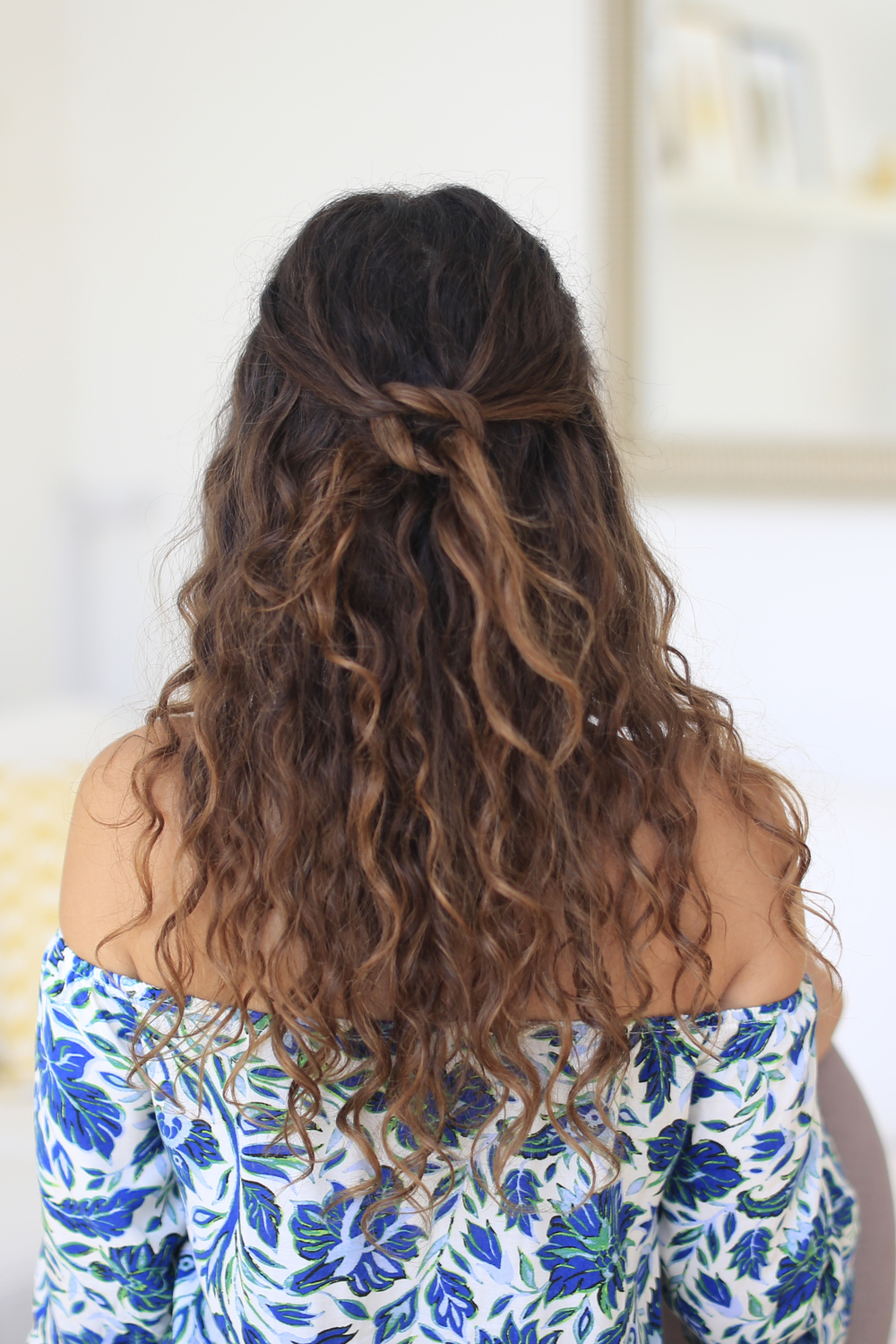 7 Easy DIY Hairstyles For Curly Hair | John Frieda
