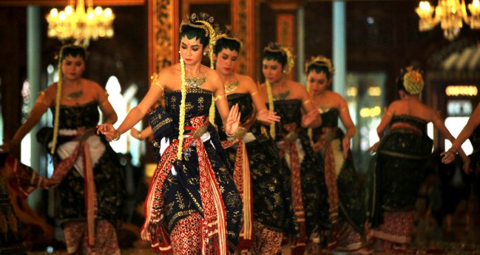 10 Traditional Indonesian Dances You Need to Know - Indoindians.com