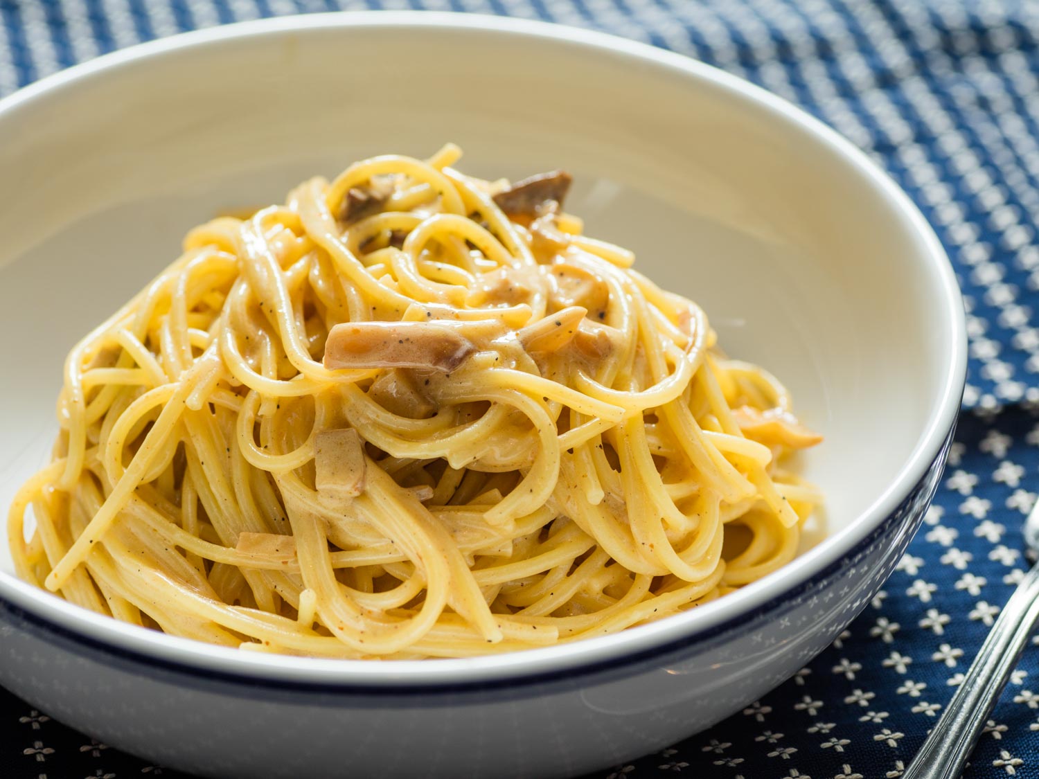 Блюда из лапши. Карбонара. Linguine Carbonara. Лапша карбонара. Спагетти Вердуре.