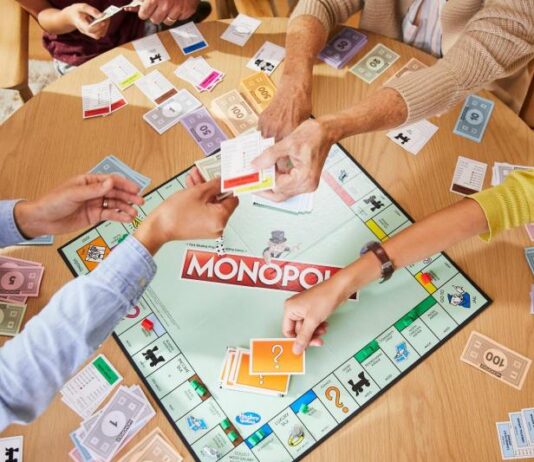 playing board game monopoly