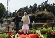 Leaders of India and Indonesia against the Arjuna Wijaya Statue