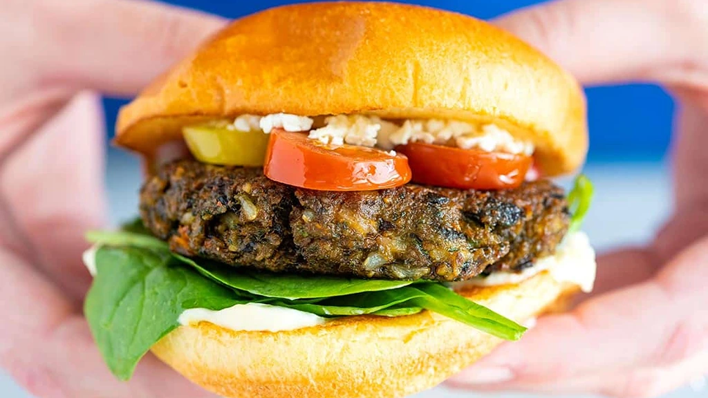 Food Trends That Will Be Popular in 2025 Vegan Burger