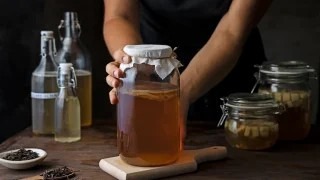 homemade-refreshing-kombucha-recipe