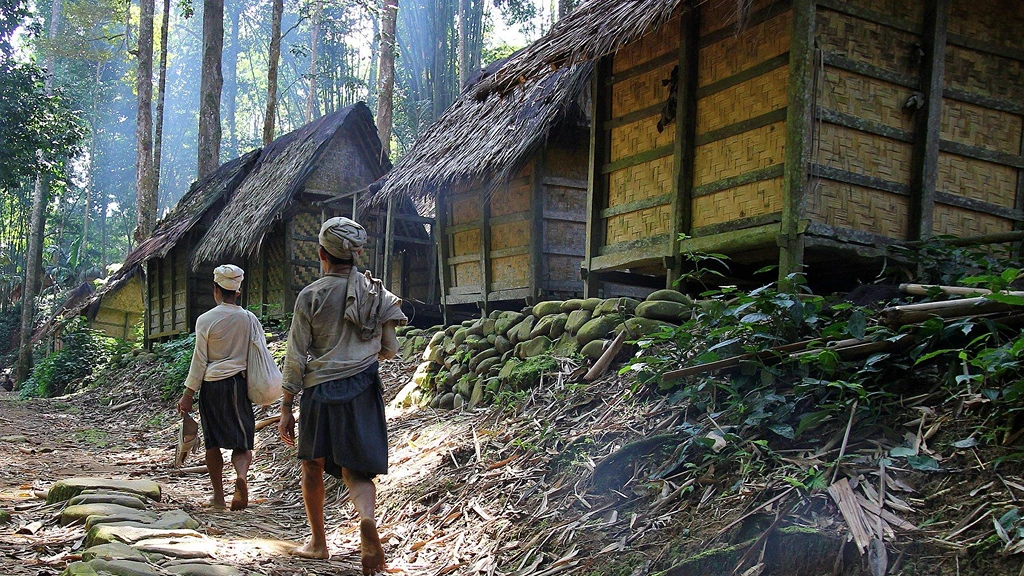 Ciboleger Village - Baduy Luar - Baduy Dalam